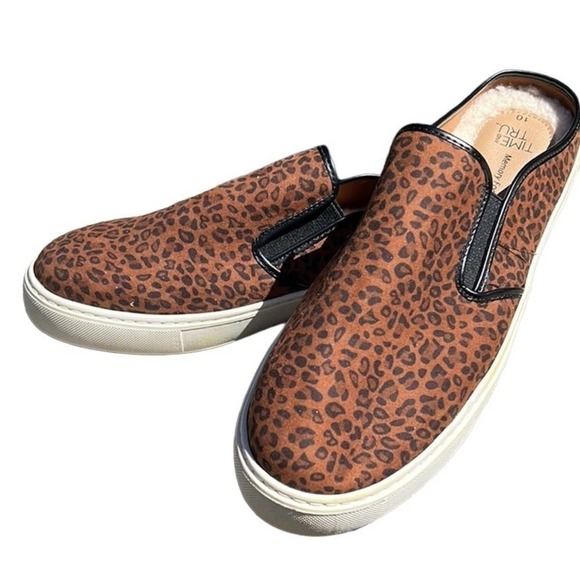 Memory Foam Casual Slip Ons - Picture 1 of 7